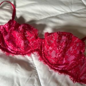 Victoria's Secret Underlined- Demi 36B